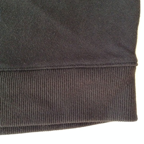 Fila Athletic Sweatshirt Black Crewneck Pullover Sweater Lightweight Size M - Picture 9 of 9
